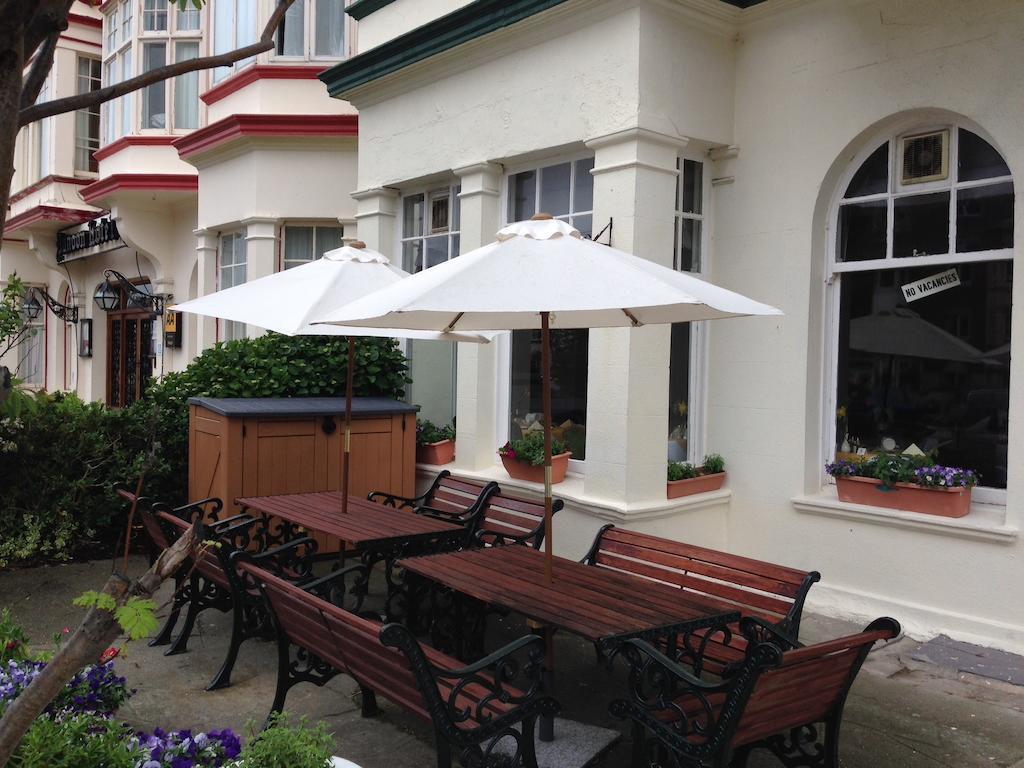 Grand Ash Hotel Llandudno Bagian luar foto