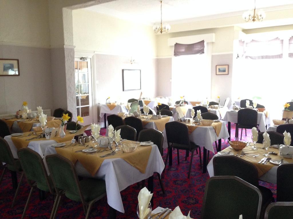 Grand Ash Hotel Llandudno Bagian luar foto