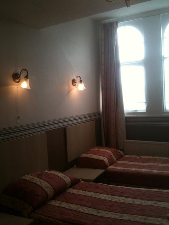 Grand Ash Hotel Llandudno Bagian luar foto