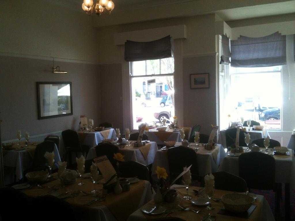 Grand Ash Hotel Llandudno Bagian luar foto