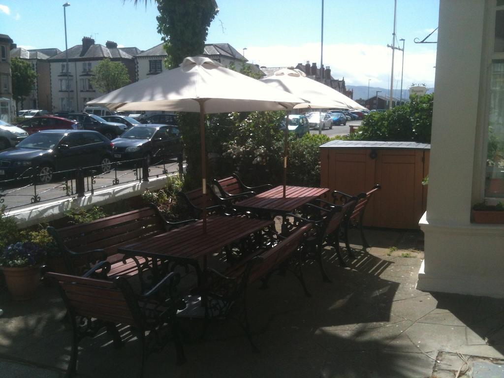 Grand Ash Hotel Llandudno Bagian luar foto