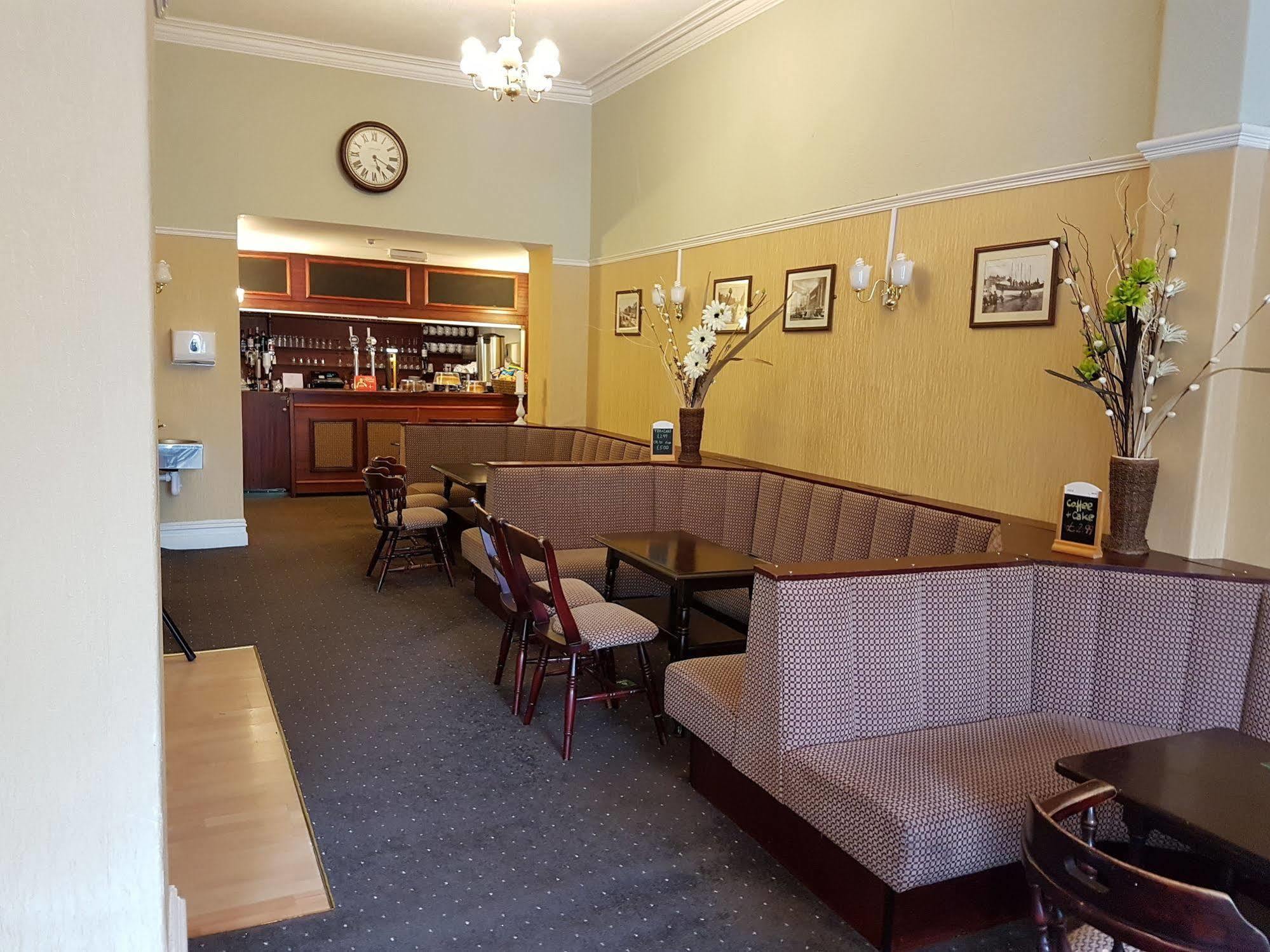 Grand Ash Hotel Llandudno Bagian luar foto