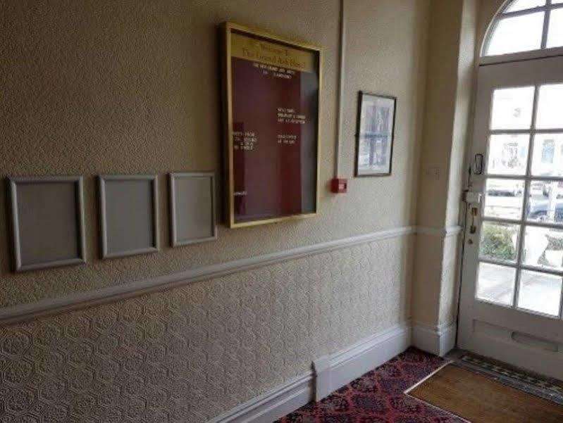 Grand Ash Hotel Llandudno Bagian luar foto